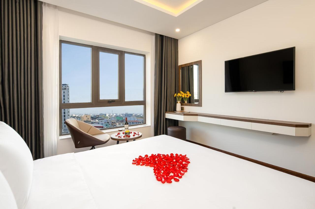 Tan Phuong Nam Hotel & Apartment Da Nang Exterior photo
